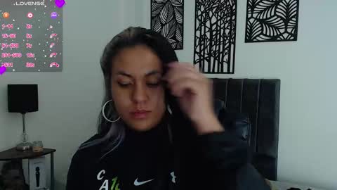 Charlotte online show from November 2, 10:02 pm