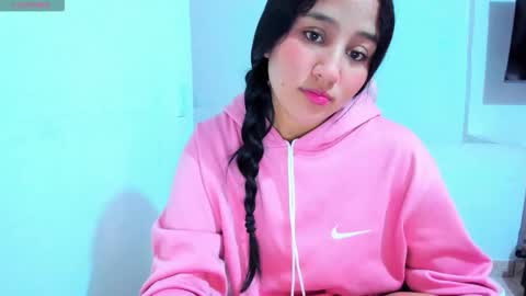 Snapshot of dulce_acosta chatting on September 18, 1:09 pm Dulce online show from September 18, 1:09 pm