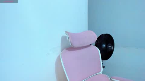 Snapshot of dulce_acosta chatting on September 12, 11:34 pm Dulce online show from September 12, 11:34 pm