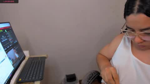 Snapshot of dulce_brithany chatting on September 13, 11:07 am dulce brithany online show from September 13, 11:07 am