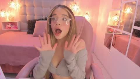 Dulce  online show from April 1, 7:00 pm