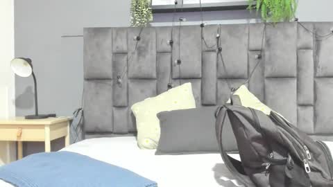 DULCE AURORA online show from March 2, 1:16 am