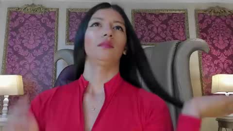 Call Me Candy     ONLINE GTM -5 7001400 online show from November 8, 11:48 am