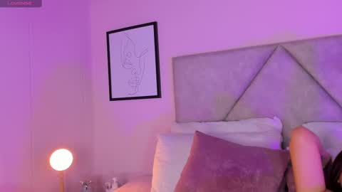 Dulcee Garcia online show from September 9, 1:05 am