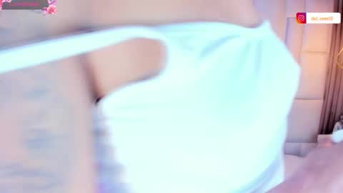 Dulce  online show from December 3, 12:51 pm