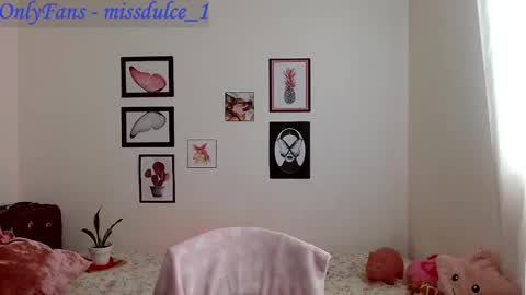 Dulce online show from November 25, 8:31 pm