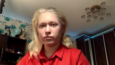 dulciemclaws online show from November 15, 10:27 am