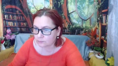Dyanne online show from June 12, 3:31 pm