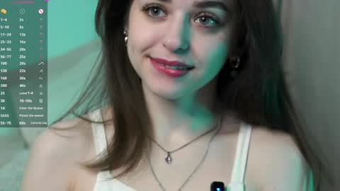 Snapshot of earlenebigge chatting on February 26, 1:14 am Kriss online show from February 26, 1:14 am