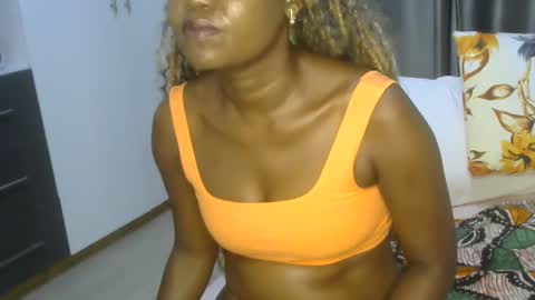 east_queen online show from January 29, 5:13 pm