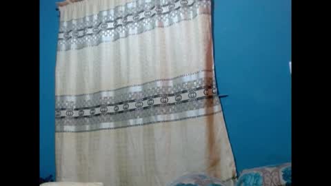 eatuupx online show from September 21, 9:13 pm