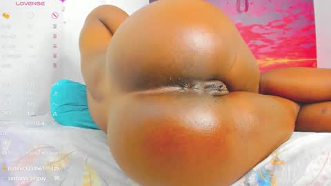 Snapshot of ebonnygoddess2 chatting on January 25, 5:51 am 2 online show from January 25, 5:51 am