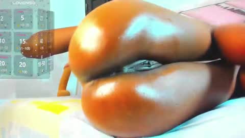 Snapshot of ebonnygoddess2 chatting on December 14, 12:23 pm 2 online show from December 14, 12:23 pm