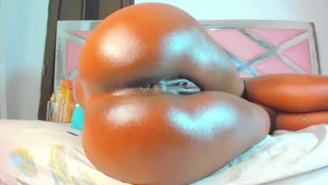 Snapshot of ebonnygoddess2 chatting on February 1, 10:44 pm 2 online show from February 1, 10:44 pm