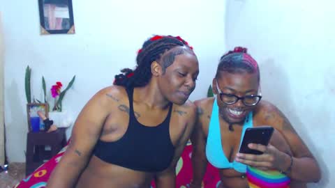 Snapshot of ebony_chayna chatting on February 14, 4:41 pm chayna smith online show from February 14, 4:41 pm