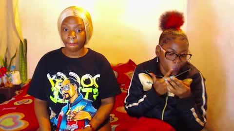 Snapshot of ebony_chayna chatting on March 8, 3:22 pm chayna smith online show from March 8, 3:22 pm