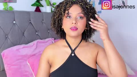 Snapshot of ebony_curly2 chatting on December 31, 6:35 pm isa online show from December 31, 6:35 pm