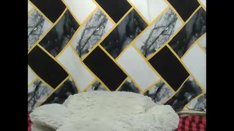 ebony_lisaaa online show from May 9, 12:18 pm