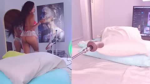 Snapshot of ebony_skyee chatting on September 30, 2:12 pm SKYE online show from September 30, 2:12 pm