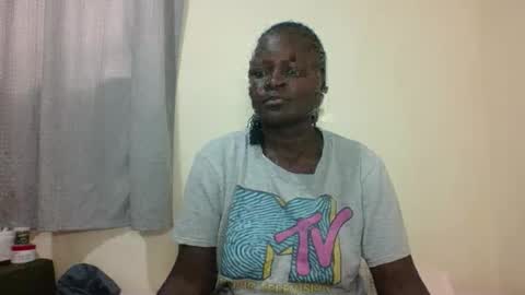 Snapshot of ebonyblack28 chatting on September 20, 9:07 am MELVINE online show from September 20, 9:07 am