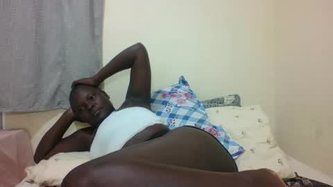 Snapshot of ebonyblack28 chatting on September 17, 7:45 pm MELVINE online show from September 17, 7:45 pm
