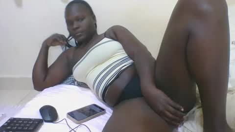 Snapshot of ebonyblack28 chatting on October 1, 5:40 pm MELVINE online show from October 1, 5:40 pm