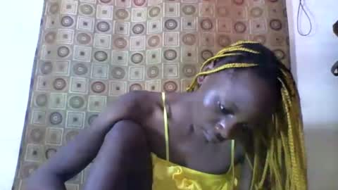 Snapshot of ebonycutegal4 chatting on February 3, 6:24 am MELLEN online show from February 3, 6:24 am