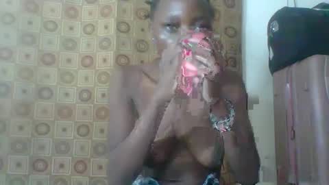 Snapshot of ebonycutegal4 chatting on February 20, 6:46 pm MELLEN online show from February 20, 6:46 pm