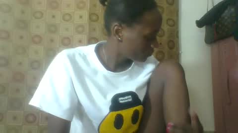 Snapshot of ebonycutegal4 chatting on February 23, 5:56 pm MELLEN online show from February 23, 5:56 pm