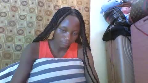 Snapshot of ebonycutegal4 chatting on February 7, 8:22 am MELLEN online show from February 7, 8:22 am