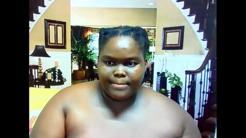 Snapshot of ebonyhotbuns4u2luv chatting on February 4, 6:49 pm ebonyhotbuns4u2luv online show from February 4, 6:49 pm