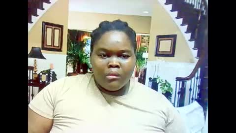 Snapshot of ebonyhotbuns4u2luv chatting on March 7, 5:51 am ebonyhotbuns4u2luv online show from March 7, 5:51 am