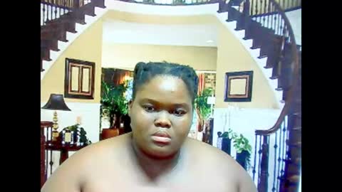 Snapshot of ebonyhotbuns4u2luv chatting on February 23, 6:22 am ebonyhotbuns4u2luv online show from February 23, 6:22 am