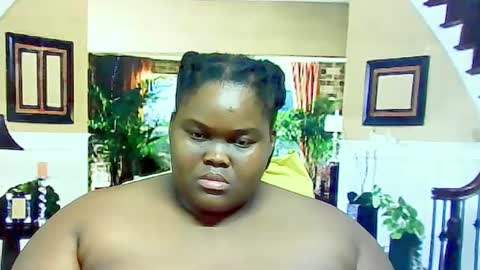 Snapshot of ebonyhotbuns4u2luv chatting on February 11, 6:55 pm ebonyhotbuns4u2luv online show from February 11, 6:55 pm