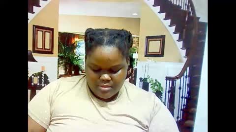 Snapshot of ebonyhotbuns4u2luv chatting on February 27, 7:01 am ebonyhotbuns4u2luv online show from February 27, 7:01 am