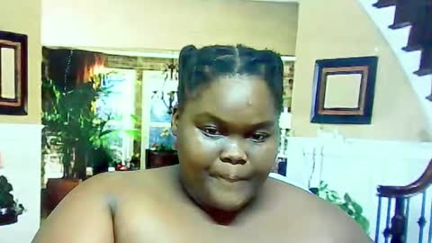 Snapshot of ebonyhotbuns4u2luv chatting on January 31, 6:35 am ebonyhotbuns4u2luv online show from January 31, 6:35 am