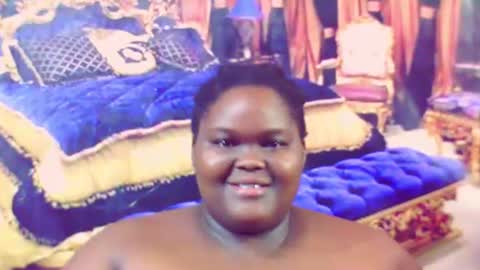 Snapshot of ebonyhotbuns4u2luv chatting on March 12, 5:46 am ebonyhotbuns4u2luv online show from March 12, 5:46 am