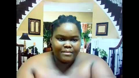 Snapshot of ebonyhotbuns4u2luv chatting on March 3, 5:16 am ebonyhotbuns4u2luv online show from March 3, 5:16 am