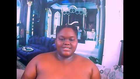 Snapshot of ebonyhotbuns4u2luv chatting on February 1, 7:05 am ebonyhotbuns4u2luv online show from February 1, 7:05 am