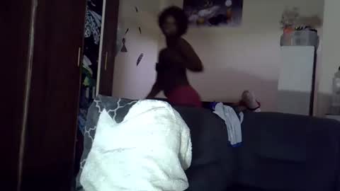 ebonykiki online show from December 14, 4:51 am