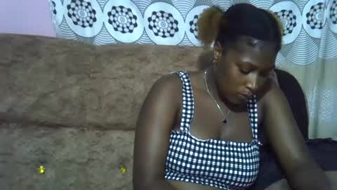 pretty online show from March 19, 11:36 am