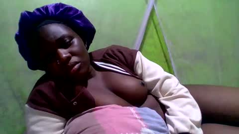 Toto online show from October 24, 3:02 am