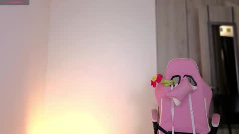 Colette online show from November 7, 6:30 am