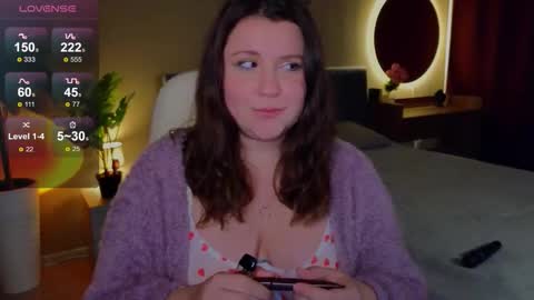      online show from October 1, 7:52 pm