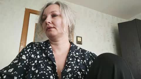 edithmanning online show from May 21, 10:35 am