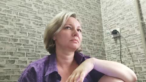 edithmanning online show from February 1, 10:48 am