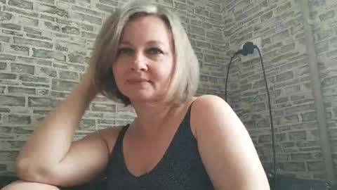 edithmanning online show from February 23, 6:55 am