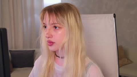 EVA NON NUDE online show from May 24, 4:28 pm