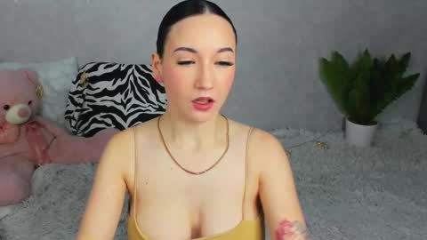 eileenmoores online show from November 20, 4:52 pm