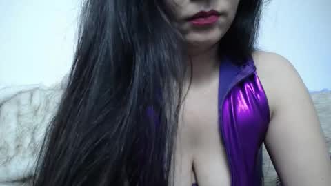 Snapshot of eileenqueen23 chatting on December 9, 3:00 pm Eileen online show from December 9, 3:00 pm